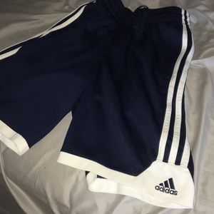 •🤪2 FOR 10🤪•Adidas basketball shorts